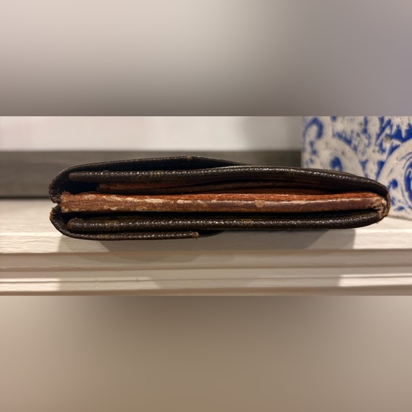 Authentic Vintage Louis Vuitton Monogram Wallet - Picture 10 of 14